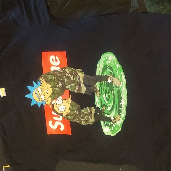 Rick & morty x supreme. Limited and rare graphic tee. Size m. 100 % cotton - Picture 1 of 3